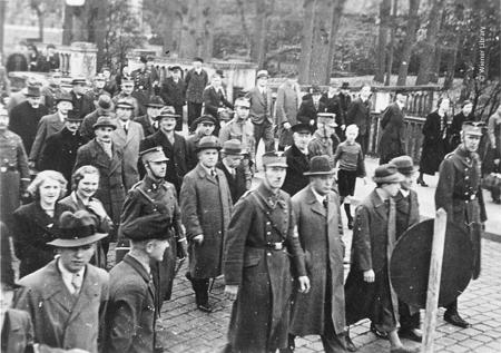 Mass arrest of Jews in Oldenburg, North West German on 9 November 1938, Kristallnacht