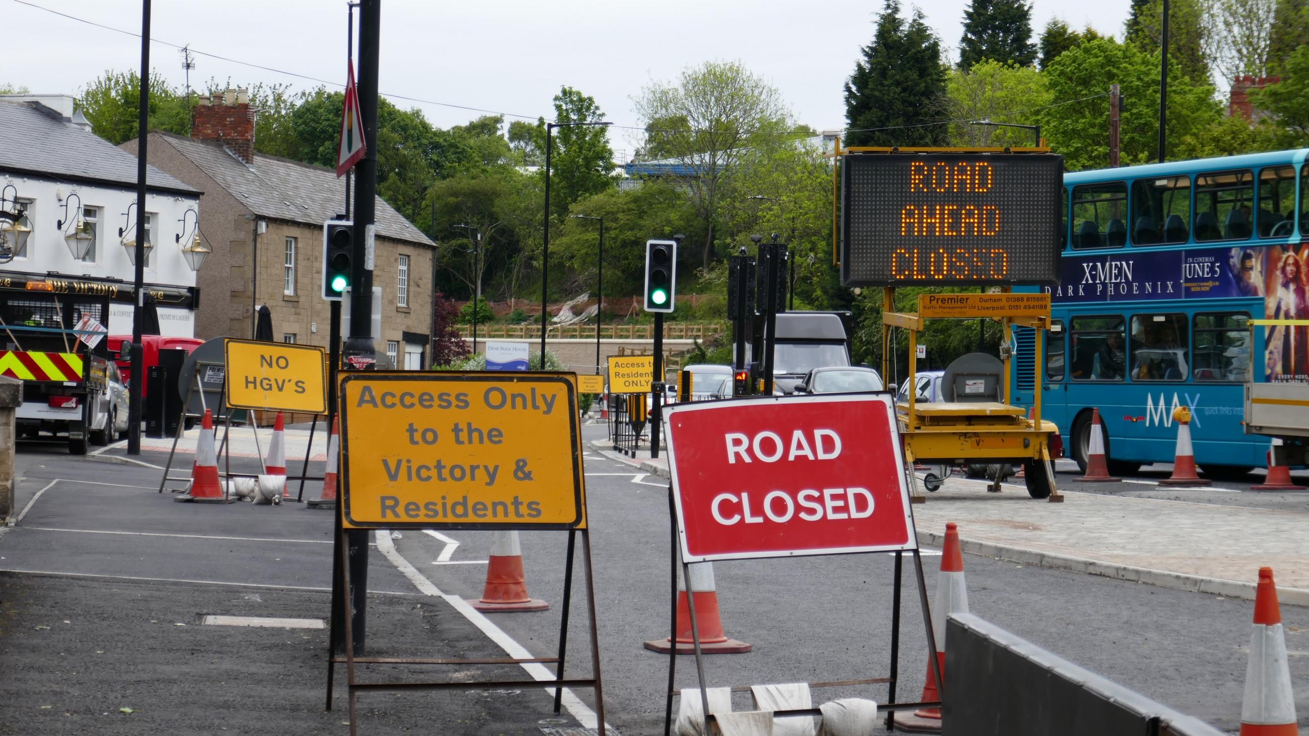 Vans and HGVs cause further disruption on Killingworth Road