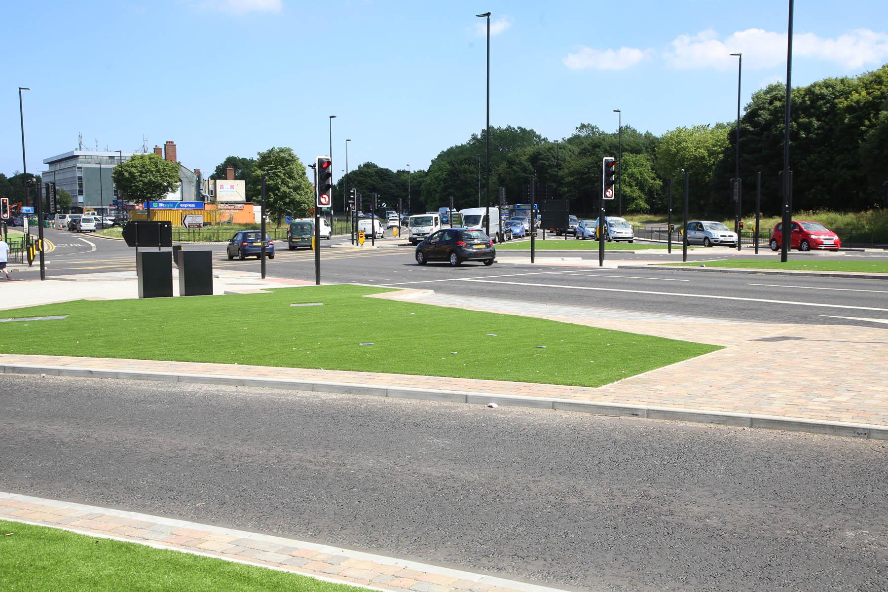 The bus lane leads onto the busy Cowgate junction